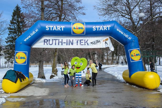 Na zadnjem Ruthinem teku je vse presenetilo lepo vreme in dobra obiskanost kljub slabi napovedi. | Foto: 