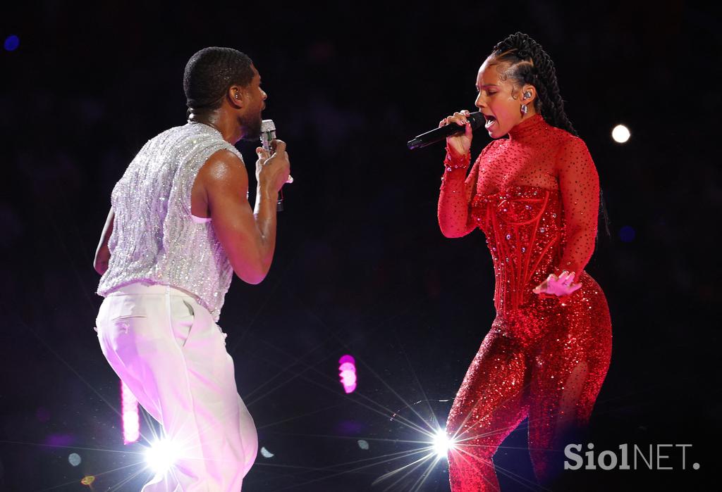 Usher, Super Bowl