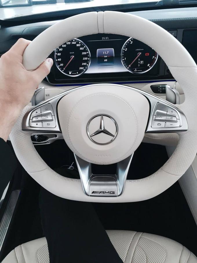 Prestižni mercedes-benzi iz športnega programa AMG vsako leto sodijo med najdražje prodane avtomobile v Sloveniji.  | Foto: Autocommerce