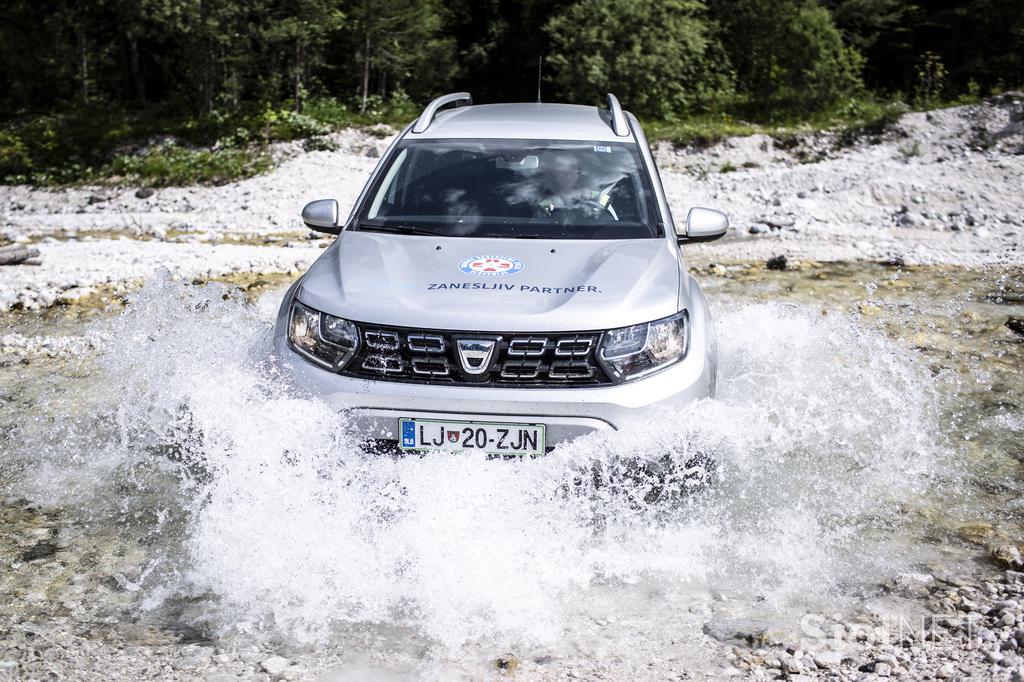 Dacia Duster gorski reševalci