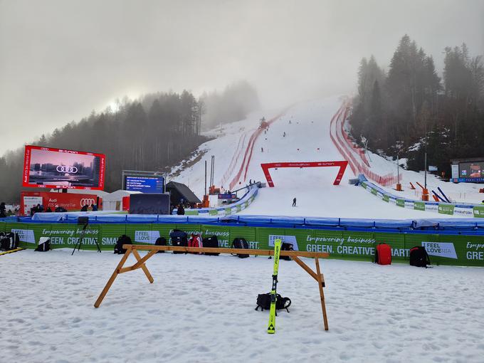 Ob 8.00 v Podkorenu | Foto: Matej Podgoršek