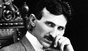 Nikola Tesla je pametne telefone napovedal že pred skoraj 100 leti