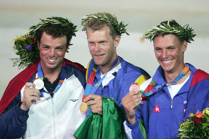 22. avgusta 2004 je Vasilij Žbogar osvojil bronasto olimpijsko medaljo v jadralnem razredu laser. | Foto: Reuters