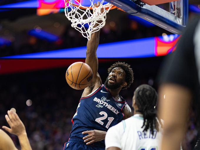 Joel Embiid je dosegel 51 točk. | Foto: Reuters