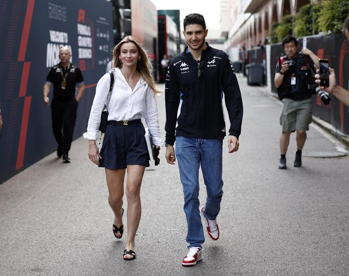 Esteban Ocon s svojim dekletom | Foto: Reuters