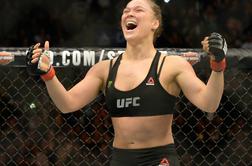 Ronda Rousey sprožila nekaj udarcev proti Floydu Mayweatherju. Za zdaj le besednih.