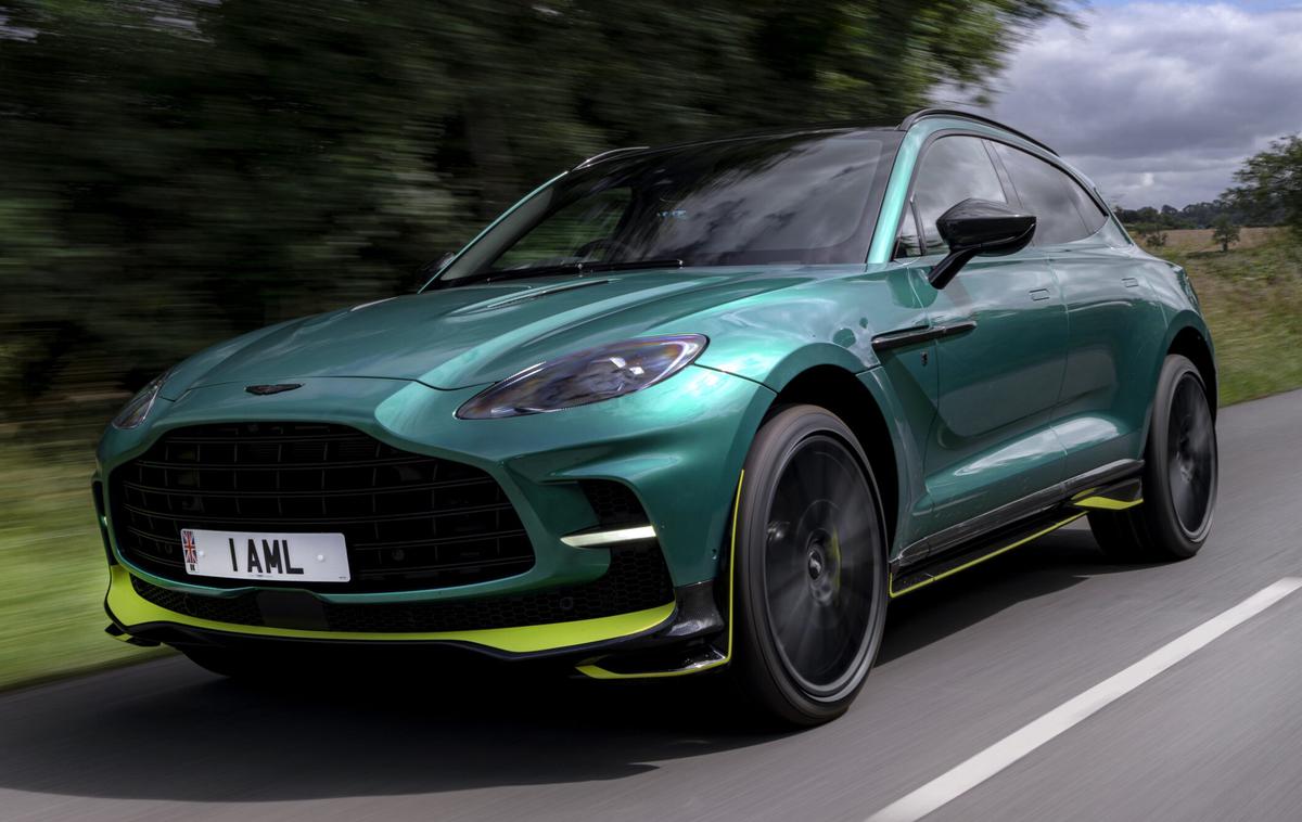 Aston Martin DBX | DBX je lani predstavljal več kot 50 odstotkov prodaje Aston Martina, letos je delež tega modela zdrsnil na 30 odstotkov. | Foto Aston Martin