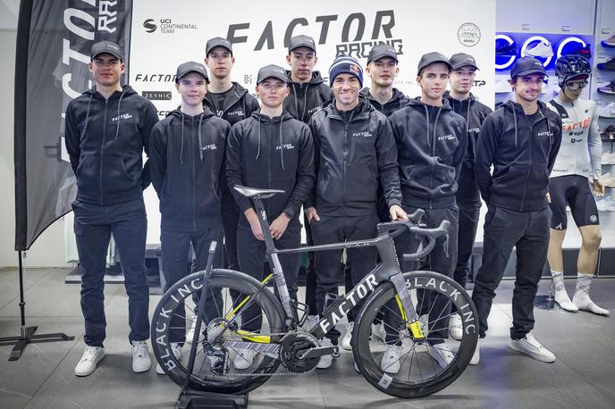 Factor Racing | Na novinarski konferenci v Kranju so se predstavili člani UCI kontinentalne ekipe Factor Racing, ki je novo komercialno ime ekipe pod okriljem Kolesarskega kluba Kranj. | Foto Ana Kovač