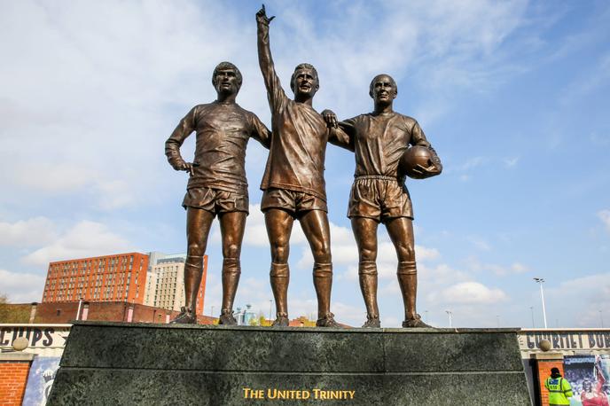 Dennis Law | Nepozabna trojka Manchestra Uniteda (od leve proti desni) George Best, Dennis Law in Bobby Charlton.  | Foto Guliverimage