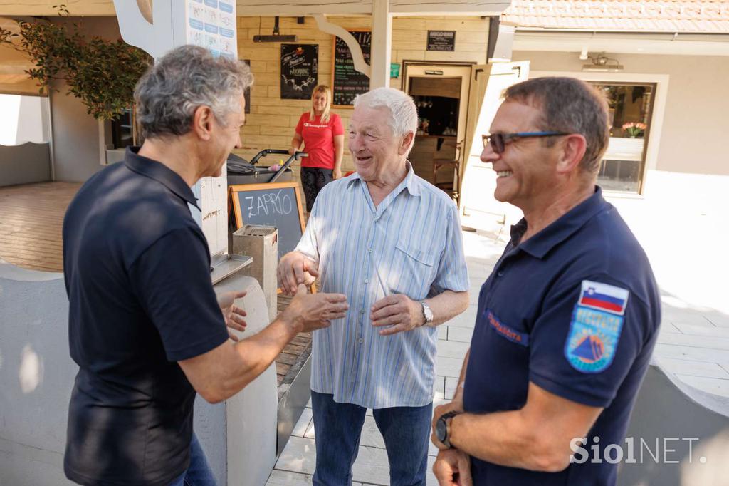 Robert Golob na obisku v Komendi in Mengšu