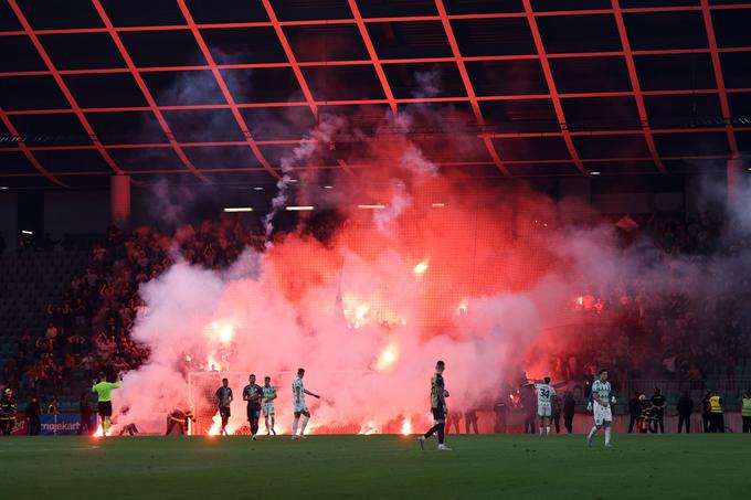 Neljubi prizori iz Stožic. | Foto: Filip Barbalić/www.alesfevzer.com