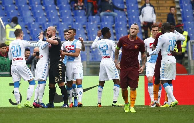 Neapeljčani so v soboto v derbiju serie A v gosteh premagali Romo. | Foto: Reuters