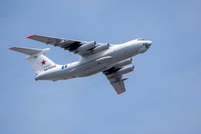 Rusko letalo Il-76 | Zvezna agencija za zračni promet razloga za prepoved letov ni navedla, a kot poroča dpa, obstaja očitna povezava z bojaznijo pred iranskim povračilnim zračnim napadom na Izrael. Rusija je tesna zaveznica Irana. | Foto Shutterstock