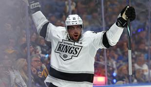 Anže Kopitar 19. sezono v ligi NHL začel s hat-trickom in zmago