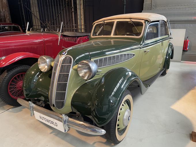 BMW 326 so predstavili leta 1936. To je bil prvi štirivratni limuzinski avtomobil znamke BMW. Izdelovali so jih tako v dvo- kot štirivratni izvedbi.  | Foto: Gregor Pavšič