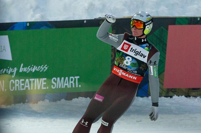 Domen Prevc | Domen Prevc si je s poletoma na treningu prislužil mesto v ekipi za kvalifikacije. | Foto Vid Ponikvar/Sportida