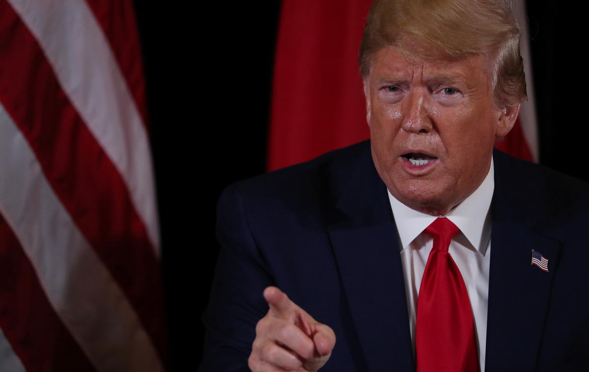 Donald Trump | Drugi žvižgač trdi, da ima informacije iz prve roke o dogajanju v povezavi s telefonskim pogovorom med Donaldom Trumpom in ukrajinskim predsednikom Volodimirjem Zelenskim. | Foto Reuters