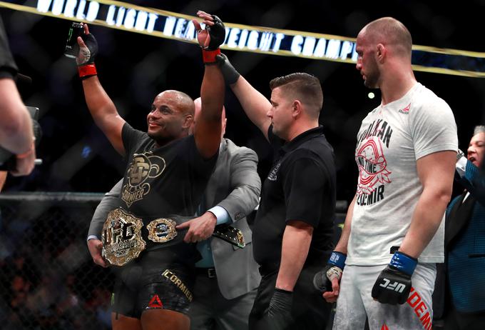 Daniel Cormier je ubranil pas prvaka lahke težke kategorije. | Foto: Guliverimage/Getty Images