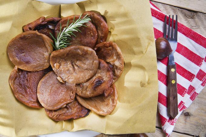 Za recept za kostanjeve palačinke kliknite na fotografijo. | Foto: 