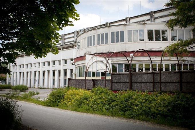 Vzeli so samokolnice in lopato ter šli v akcijo. | Foto: 