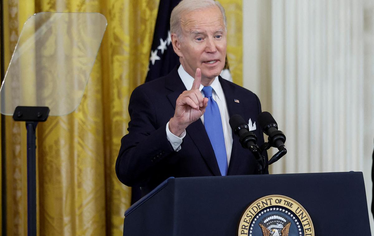 Joe Biden | V preteklih dneh je prišlo na dan, da so zaupne dokumente pri Bidnu našli na več mestih: v njegovi nekdanji pisarni v prestolnici Washington in v njegovi hiši v Wilmingtonu, med drugim v garaži, pa tudi v sosednji sobi, o kateri je danes govoril Sauber. | Foto Reuters