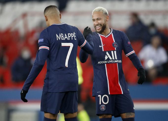 Kylian Mbappe in Neymar sta skupaj prispevala vseh pet zadetkov PSG. | Foto: Reuters