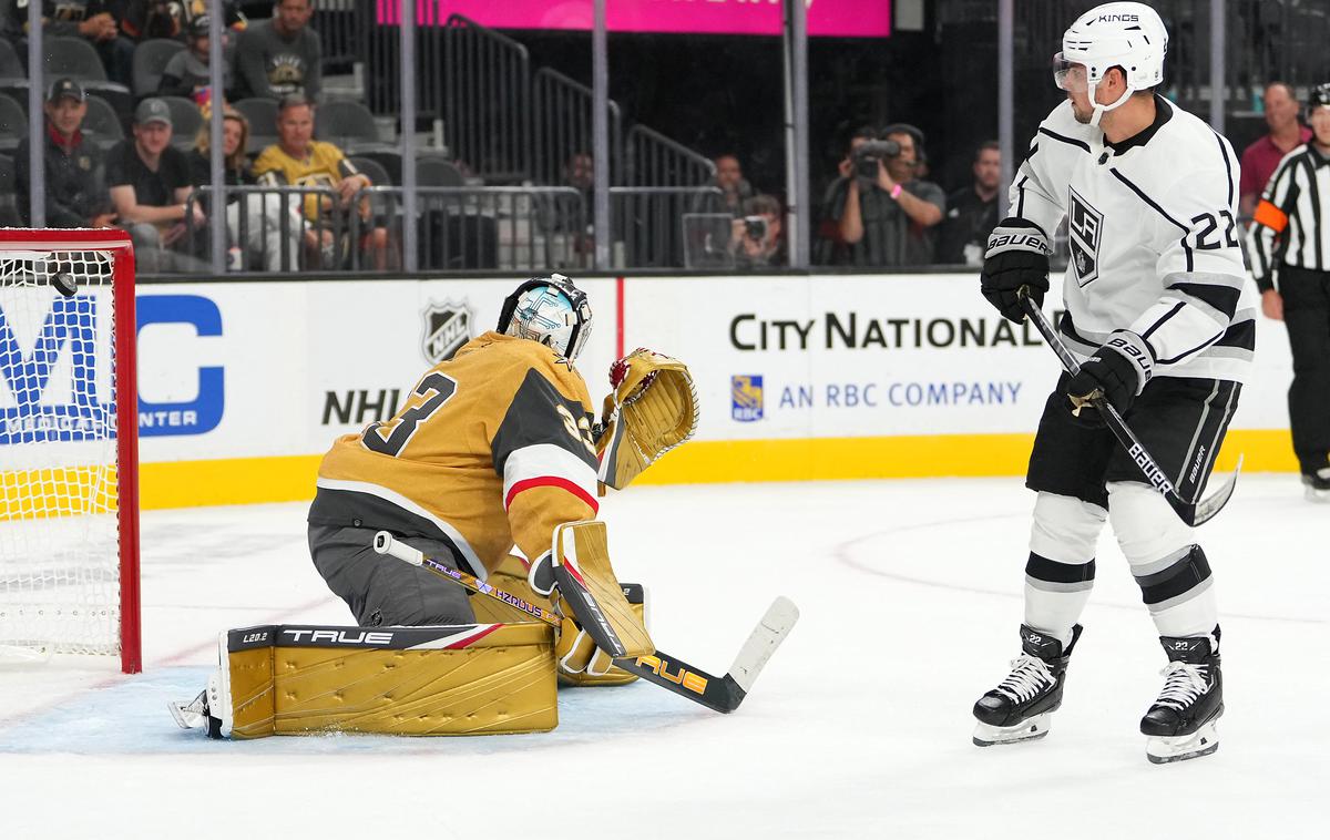 Kevin Fiala Los Angeles Kings | Novinec v dresu Kraljev Kevin Fiala je ob pripravljalnem debiju v dresu kalifornijskega moštva k zmagi prispeval gol in podajo za zmago. | Foto Reuters