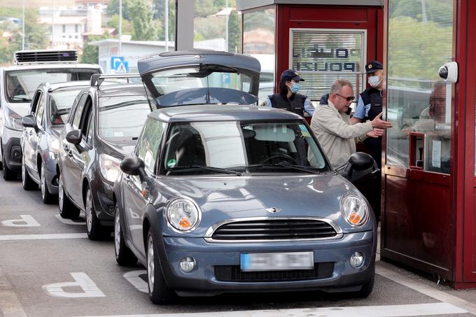 mejni prehod, Hrvaška | Foto: Daniel Novakovič/STA