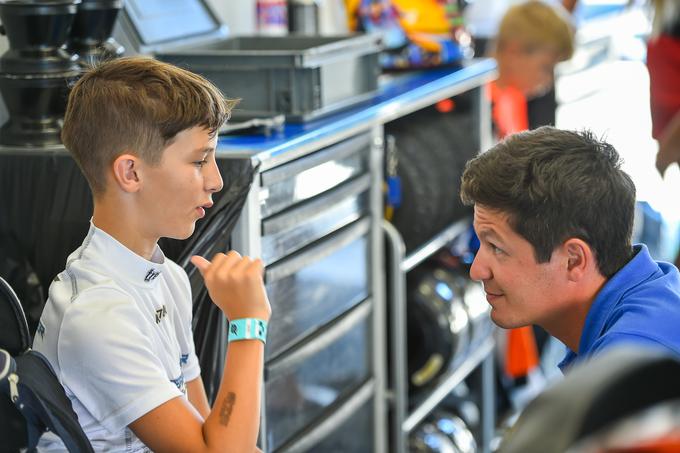 Ko je na vrsti dirka, za Marka od četrtka zjutraj do nedelje zvečer skrbi trener Felice Tiene. | Foto: Team Driver Racing Kart