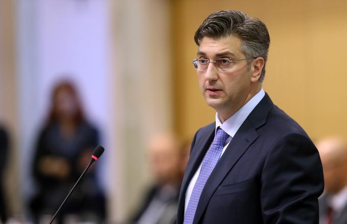 Hrvaški premier Andrej Plenković tudi v pogovorih s tujimi voditelji ponavlja hrvaška stališča. | Foto: STA ,