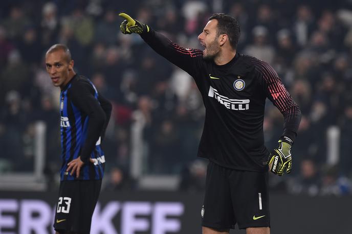 Samir Handanović | Samir Handanović je proti Napoliju spet zaklenil vrata Interja in Milančanom pomagal do velike zmage. | Foto Getty Images