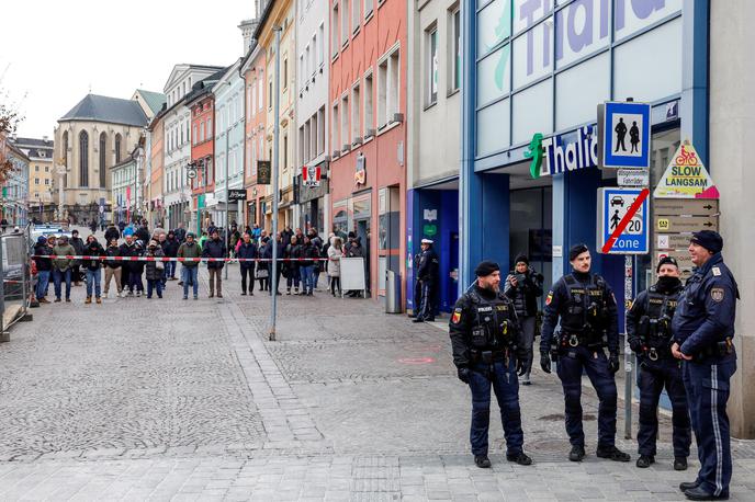 Beljak | Policija je po napadu storilca prijela. Preiskovalci so ugotovili, da je napadalec islamist, ki se je zelo hitro radikaliziral prek spleta. | Foto Reuters