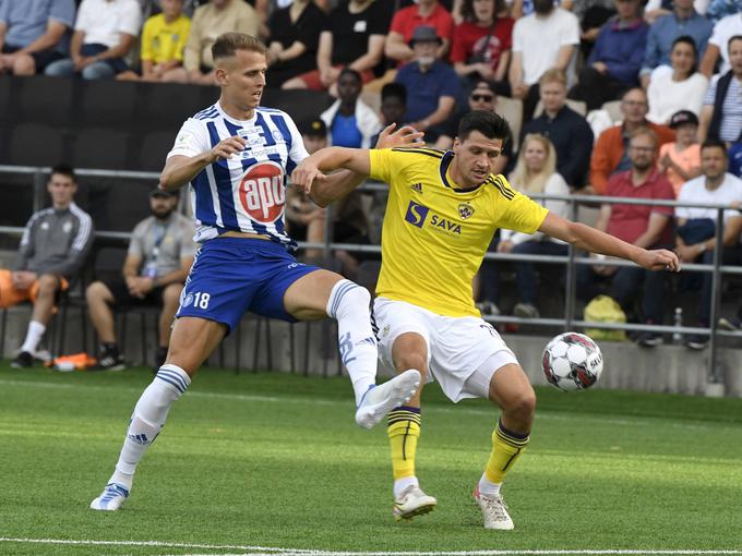 Povratno tekmo so Sven Šoštarič Karić in soigralci izgubili z 0:1. | Foto: AP / Guliverimage