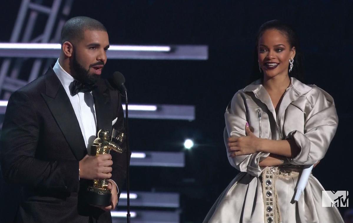 drake, rihanna | Foto Cover Image