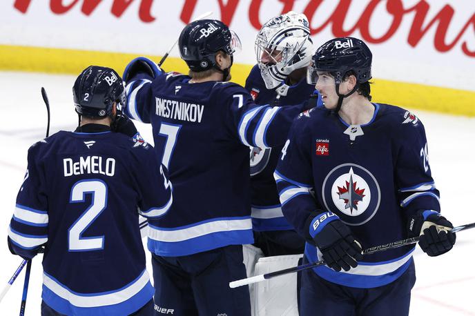 Winnipeg Jets | Winnipeg Jets so se po hudem porazu proti prvakom (0:5)  tokrat maščevali in zmagali s 6:3. | Foto Guliverimage