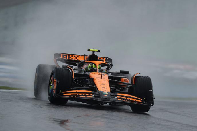 Sao Paulo Lando Norris McLaren | Lando Norris je v soboto dobil šprintersko dirko, a takrat je bila steza še suha. | Foto Reuters