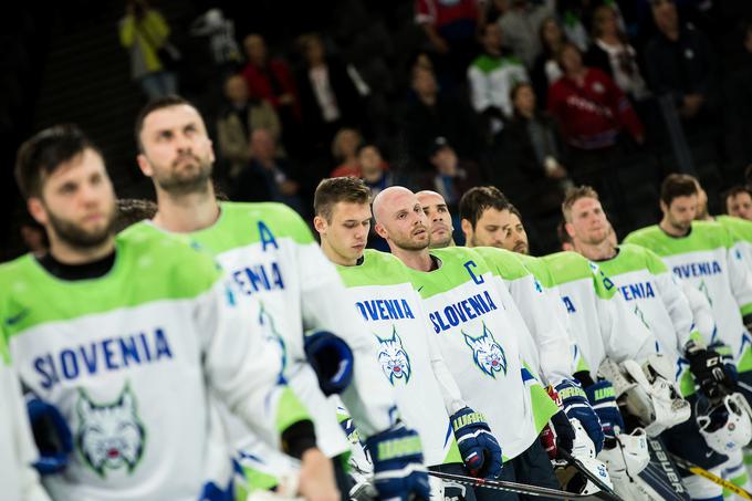 Velika skrb za našo hokejsko prihodnost? "Že kar skoraj za sedanjost." | Foto: Vid Ponikvar