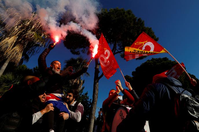 Protest v Franciji | V Franciji so bili danes znova protesti proti Macronovi pokojninski reformi. | Foto Guliverimage