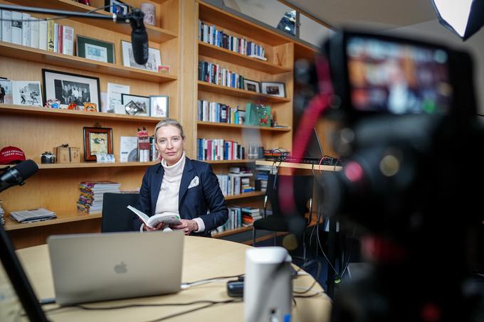 Alice Weidel trdi, da AfD ni skrajna stranka, ampak konservativno-libertarna. Fotografija je bila posneta med njenim pogovorom z Muskom. | Foto: Guliverimage