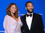 Chrissy Teigen in John Legend