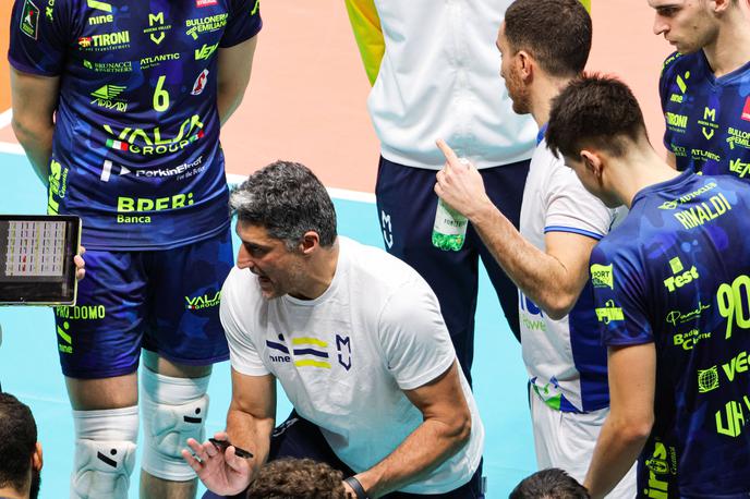 Andrea Giani, Modena | Andrea Giani in njegova Modena se bosta v četrtfinalu pokala CEV pomerila z ACH Volleyjem. | Foto Guliverimage