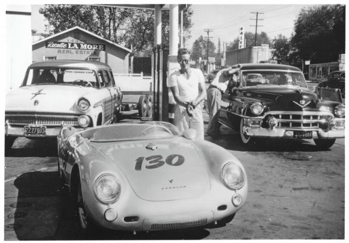 To je sloviti porsche 550 spyder, v katerem je življenje izgubil James Dean. | Foto: Bringatrailer