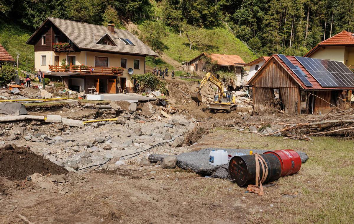 Poplave, Luče | Obsežen zakonski predlog, ki šteje približno 150 členov, bodo na vladi podrobneje komentirali, ko ga bodo vložili v parlamentarno proceduro. | Foto STA