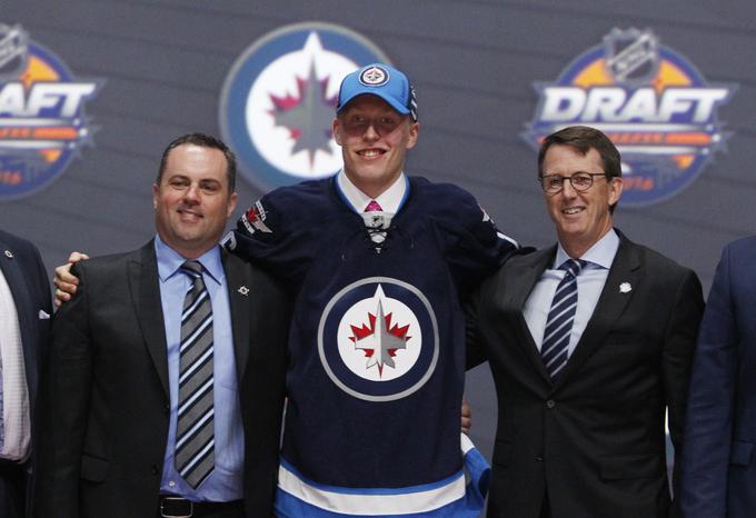 Patrik Laine je dočakal velik dan, prislužil si je prvo pogodbo v najkakovostnejši hokejski ligi na svetu. | Foto: Reuters