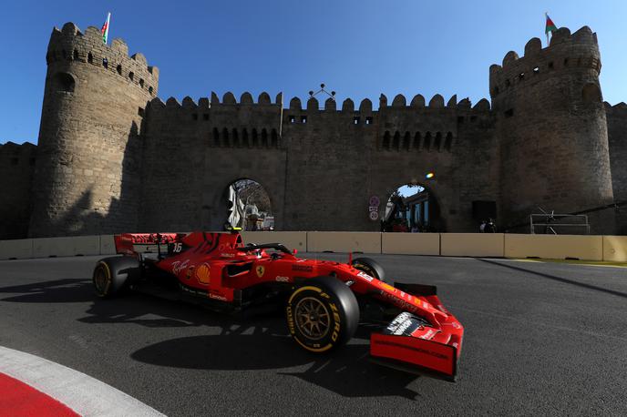 Charles Leclerc Baku | Charles Leclerc je bil najhitrejši na drugem prostem treningu v Bakuju. | Foto Reuters