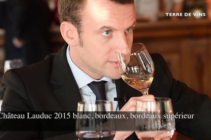 Emmanuel Macron in vino | Foto Terre de Vins