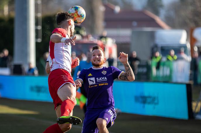 Dino Hotić | Maribor je gostoval v Kidričevem in še tretjič v tej sezoni premagal Aluminij. | Foto Blaž Weindorfer/Sportida