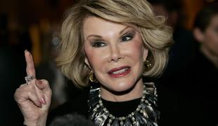 Joan Rivers zbujajo iz kome