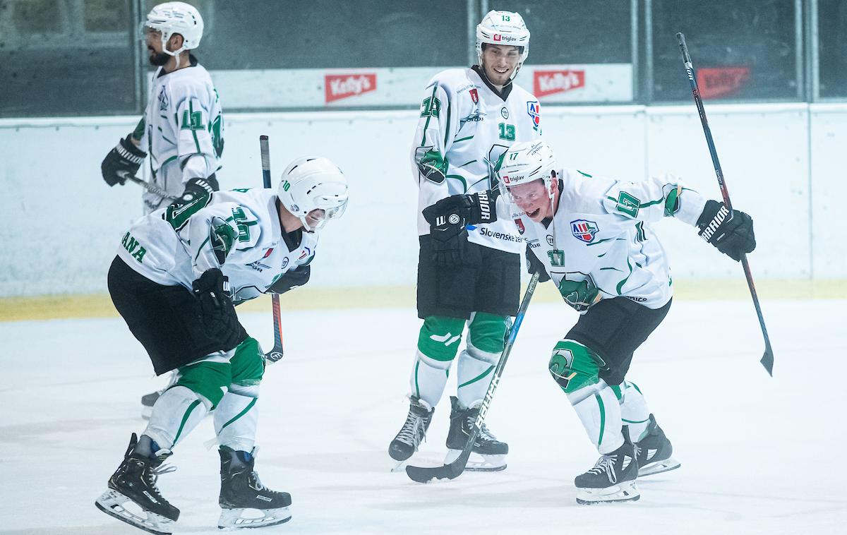 HK Olimpija HDD Jesenice | Olimpija je v četrtek vknjižila drugo zmago državnega prvenstva. S 13:4 je slavila na Bledu. | Foto Grega Valančič / Sportida