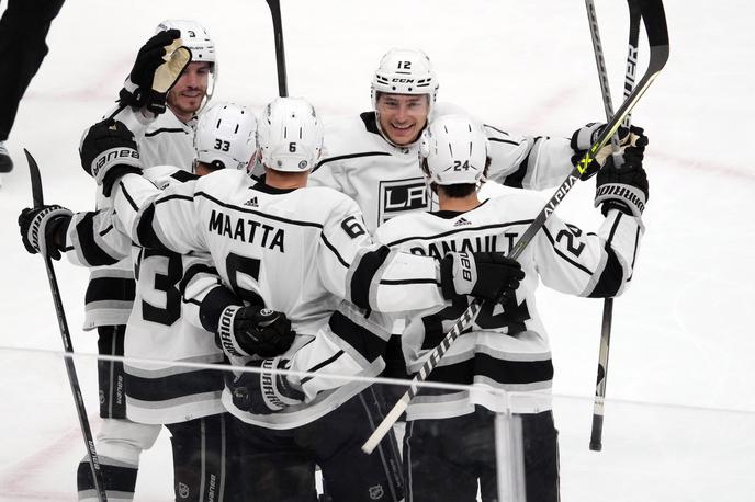 Los Angeles Kings | Hokejisti Los Angeles Kings so še drugič v štirih dneh premagali Kojote iz Arizone. | Foto Reuters